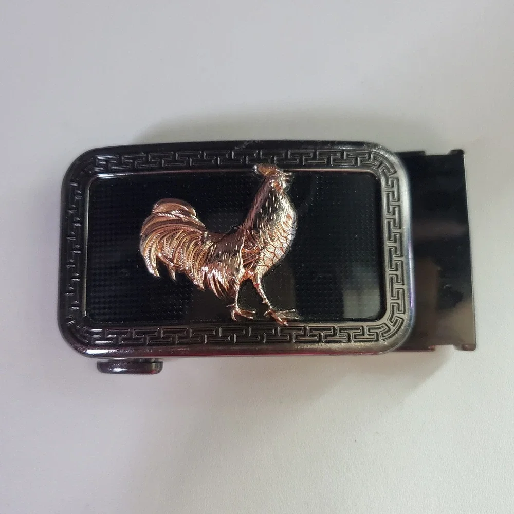Gold Tone Rooster Automatic Ratchet Belt Buckle Black Enamel Greek Key Border
